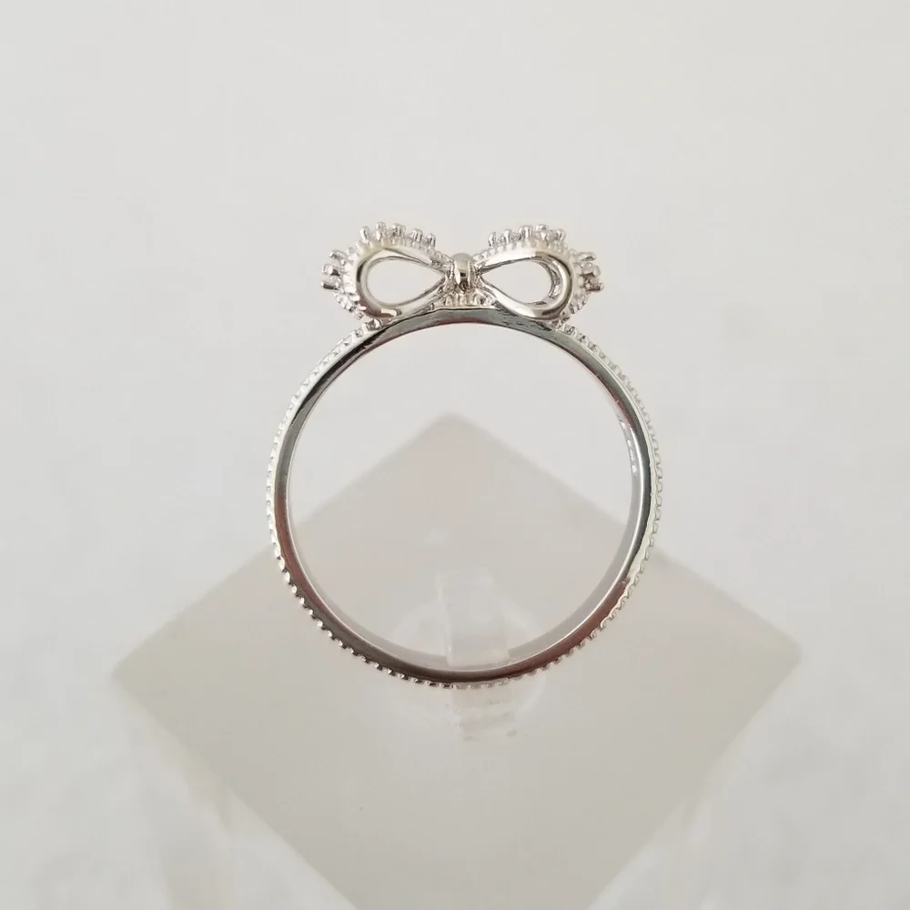 Sterling Silver Bow Ring - Picture 4 of 8